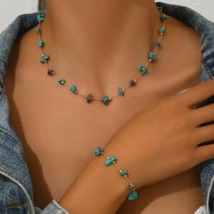Turquoise Beaded Necklace and Bracelet Set